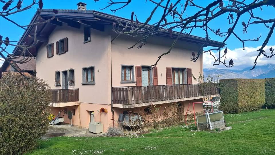 Villa de deux logements à Troistorrents